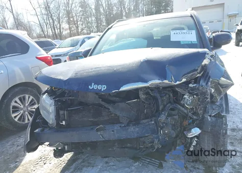 2016 Jeep Compass Latitude из США, поврежденный, VIN 1C4NJDEB4GD731103